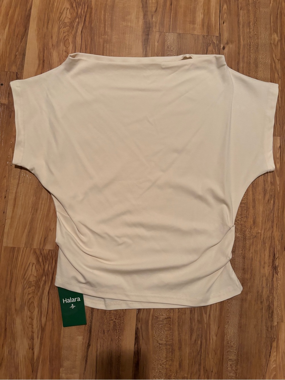 HALARA Cream Short Sleeve Boatneck Top